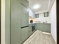 Avenue South Residence (D3), Apartment #559022471